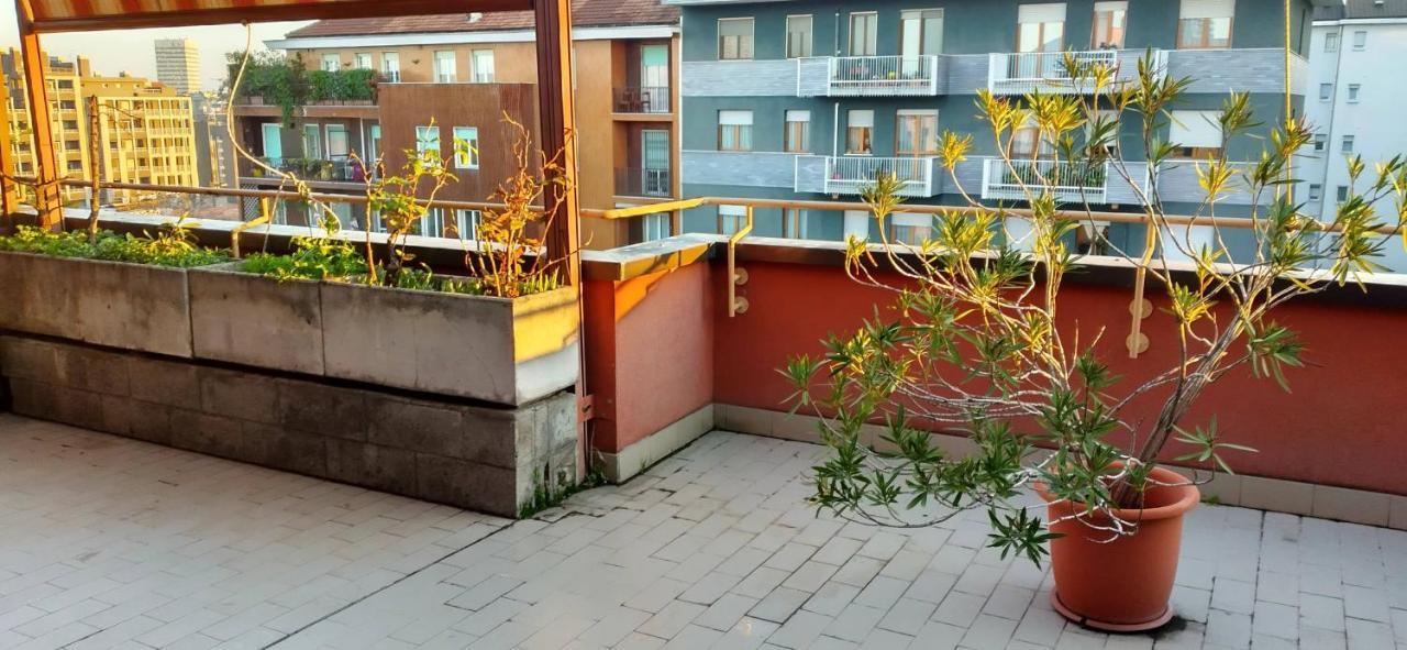 Meraviglioso Super Attico Con Terrazza Milano Eksteriør bilde